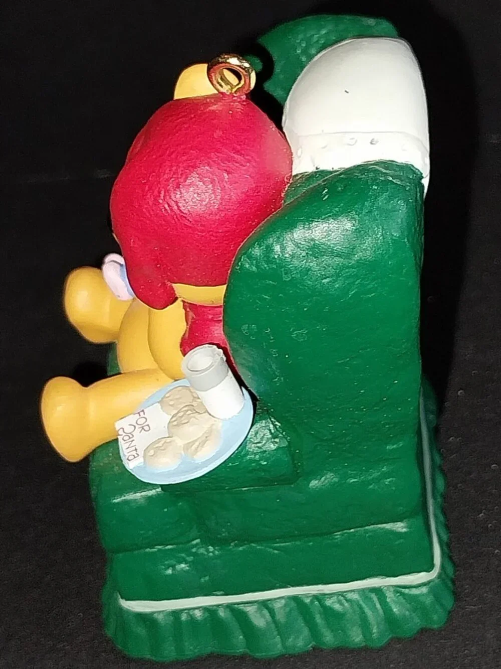 Hallmark Keepsake Disney Winnie the Pooh Waitin' on Santa Ornament 1997